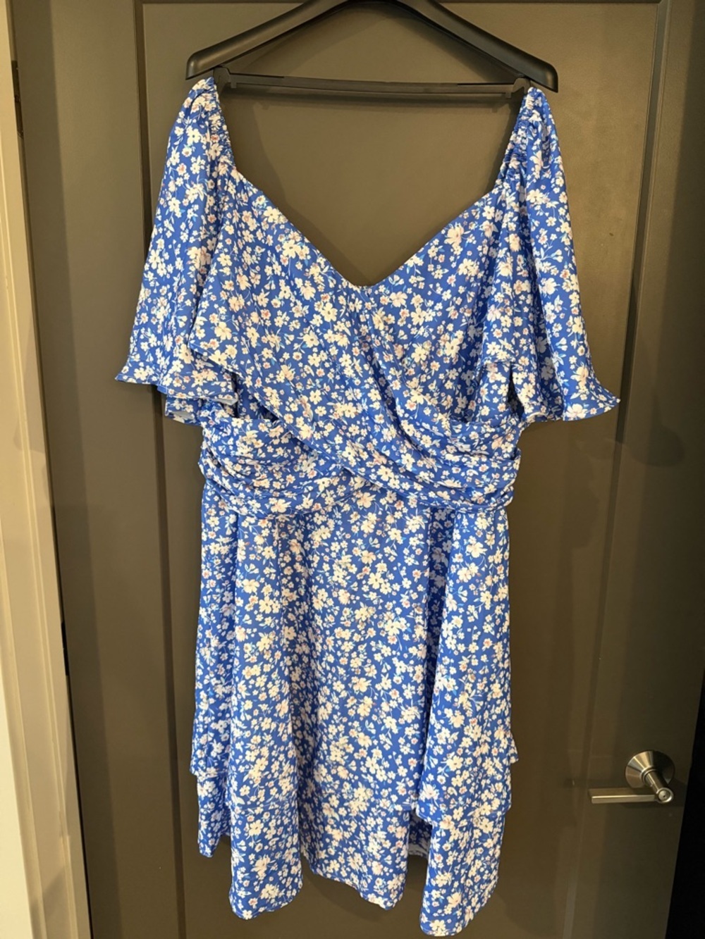 NWT Blue Floral Sweetheart Neckline Women's Dress size 22W